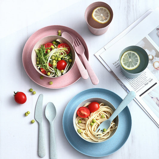 Besteckset aus Weizenstroh – Becher, Teller, Gabeln, Löffel, bruchsichere Teller – Großhandel - Kelche24