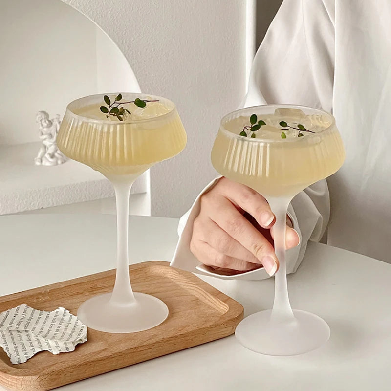 Frosted Tall Glass Vertical Pattern High-beautiful Glass Beverage Champagne Cocktail Glass - Kelche24